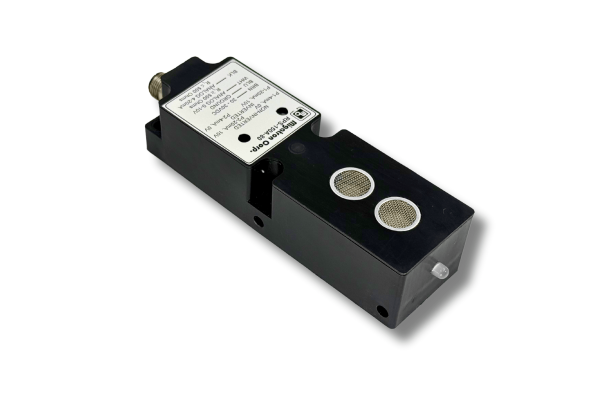 Broad sensing beam ultrasonic sensor